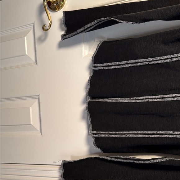 Pilcro Black Long Sleeve Women's Top - Picture 6 of 8